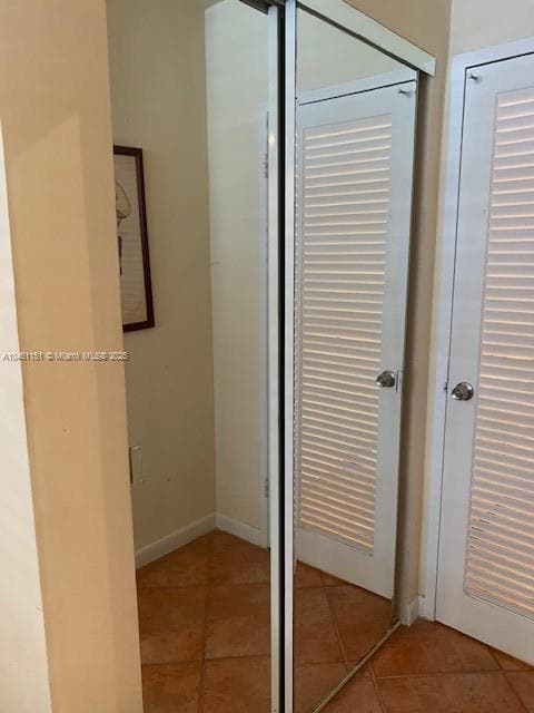 A10461151 — Miami Beach — 11