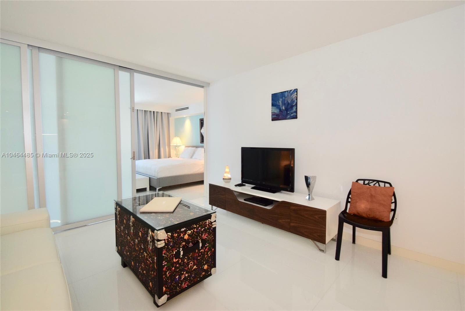 A10464485 — Miami Beach — 11