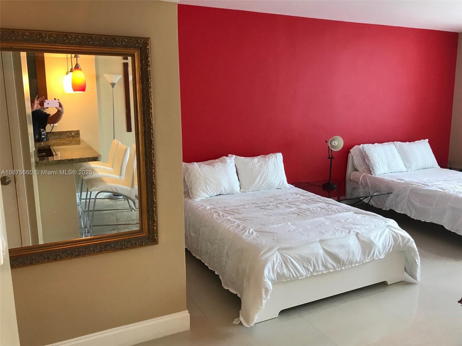 A10875660 — Miami Beach — 2