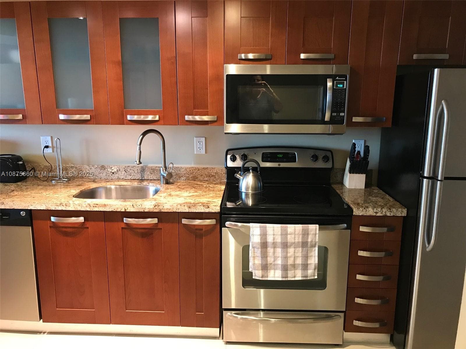 A10875660 — Miami Beach — 13