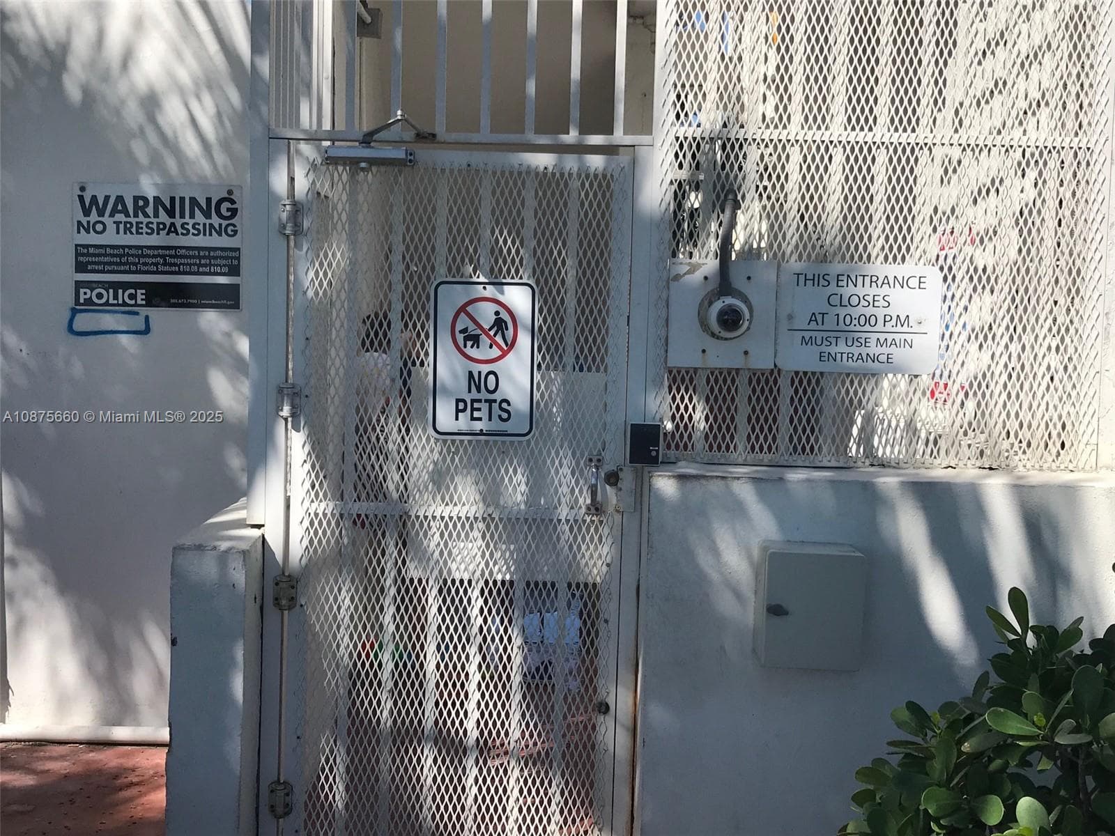 A10875660 — Miami Beach — 26