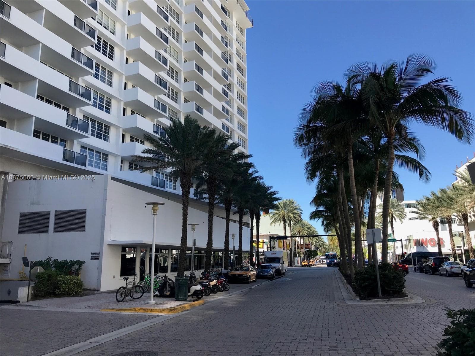 A10875660 — Miami Beach — 24
