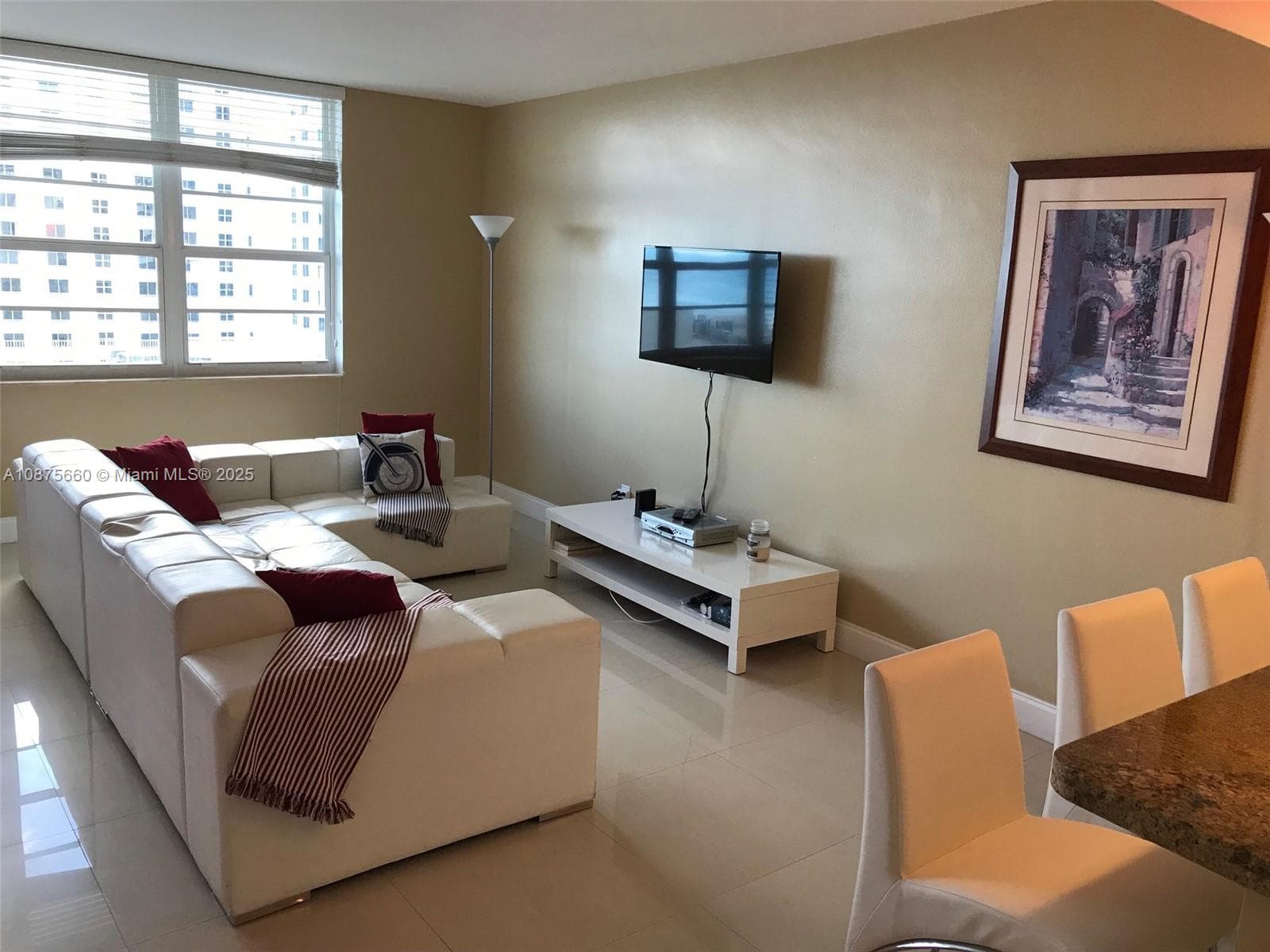 A10875660 — Miami Beach — 10