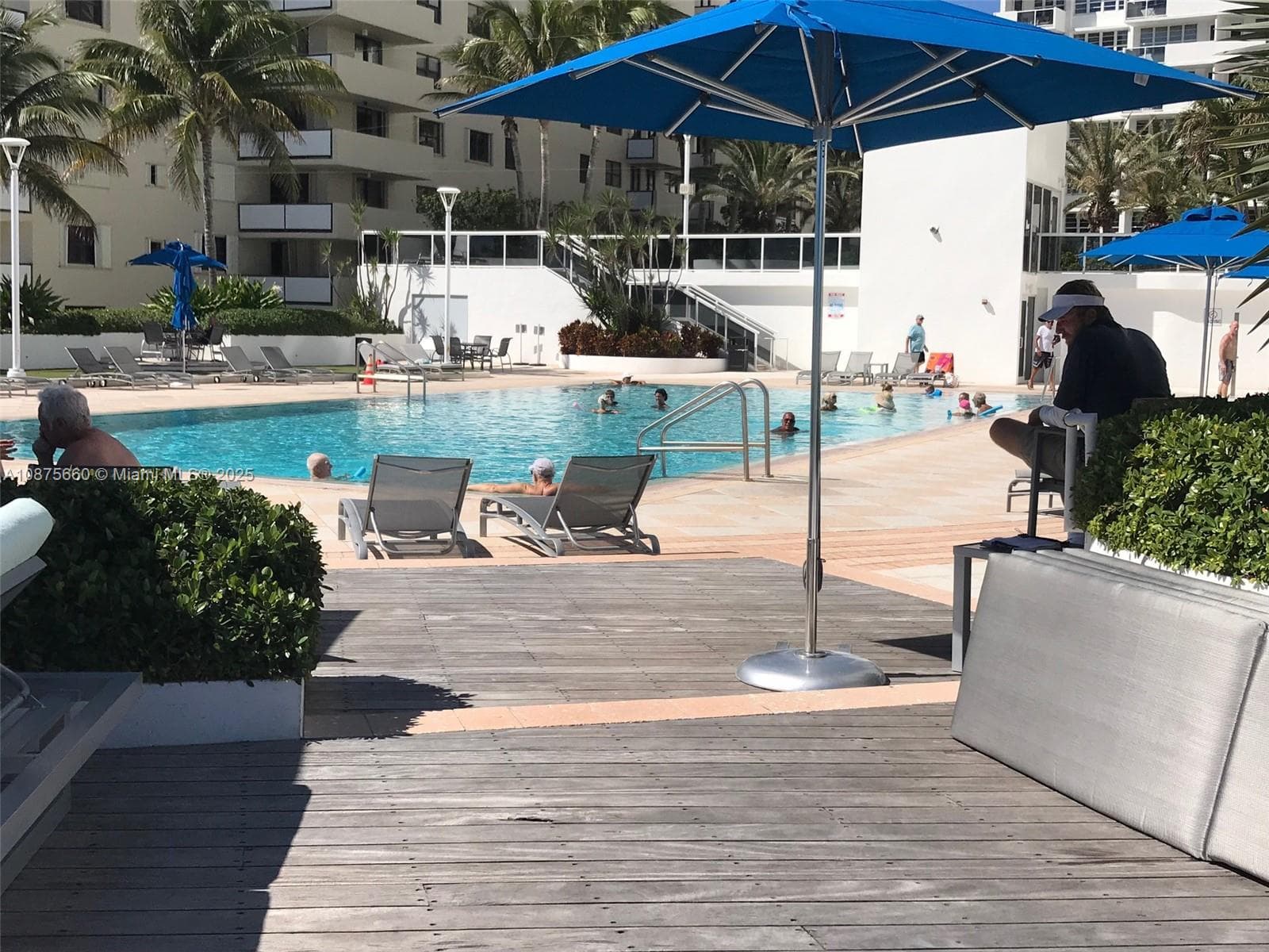 A10875660 — Miami Beach — 25