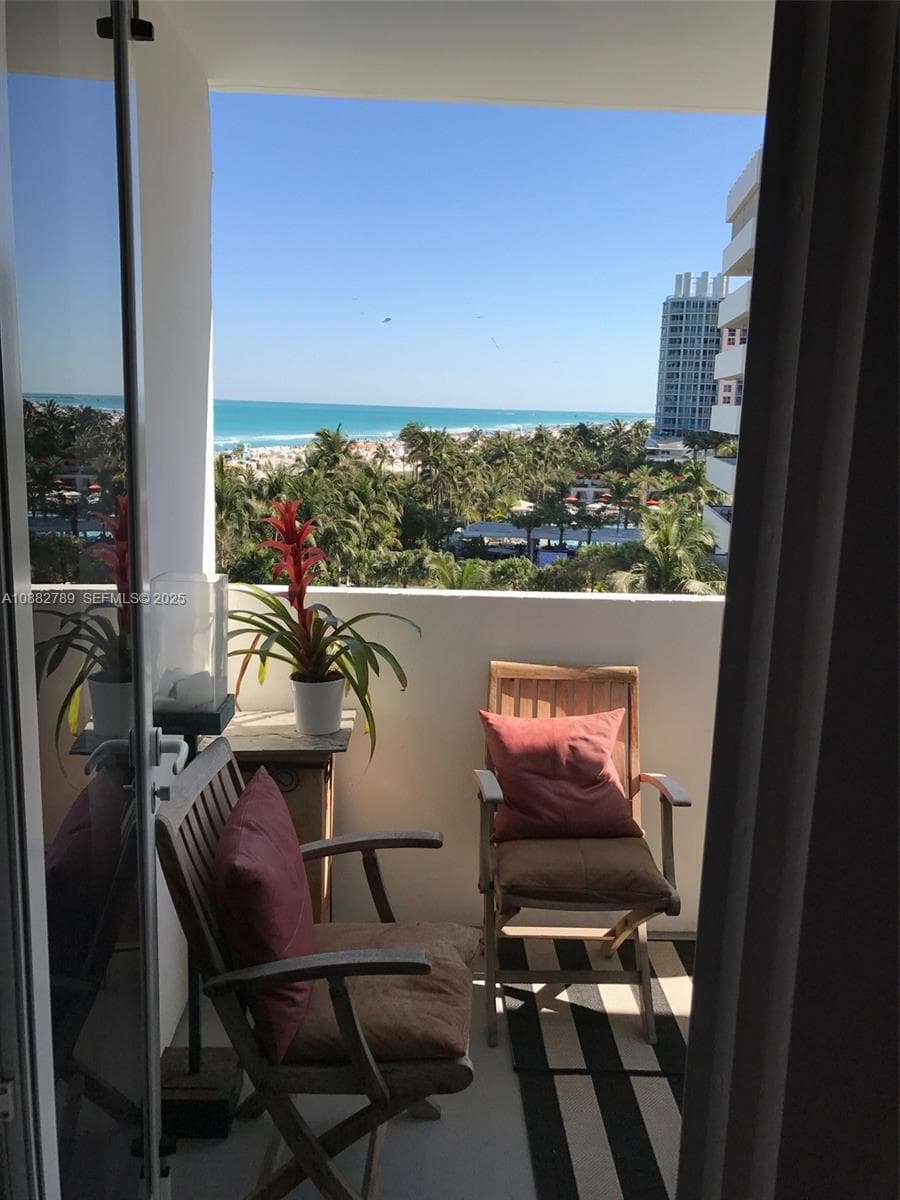 A10882789 — Miami Beach — 7
