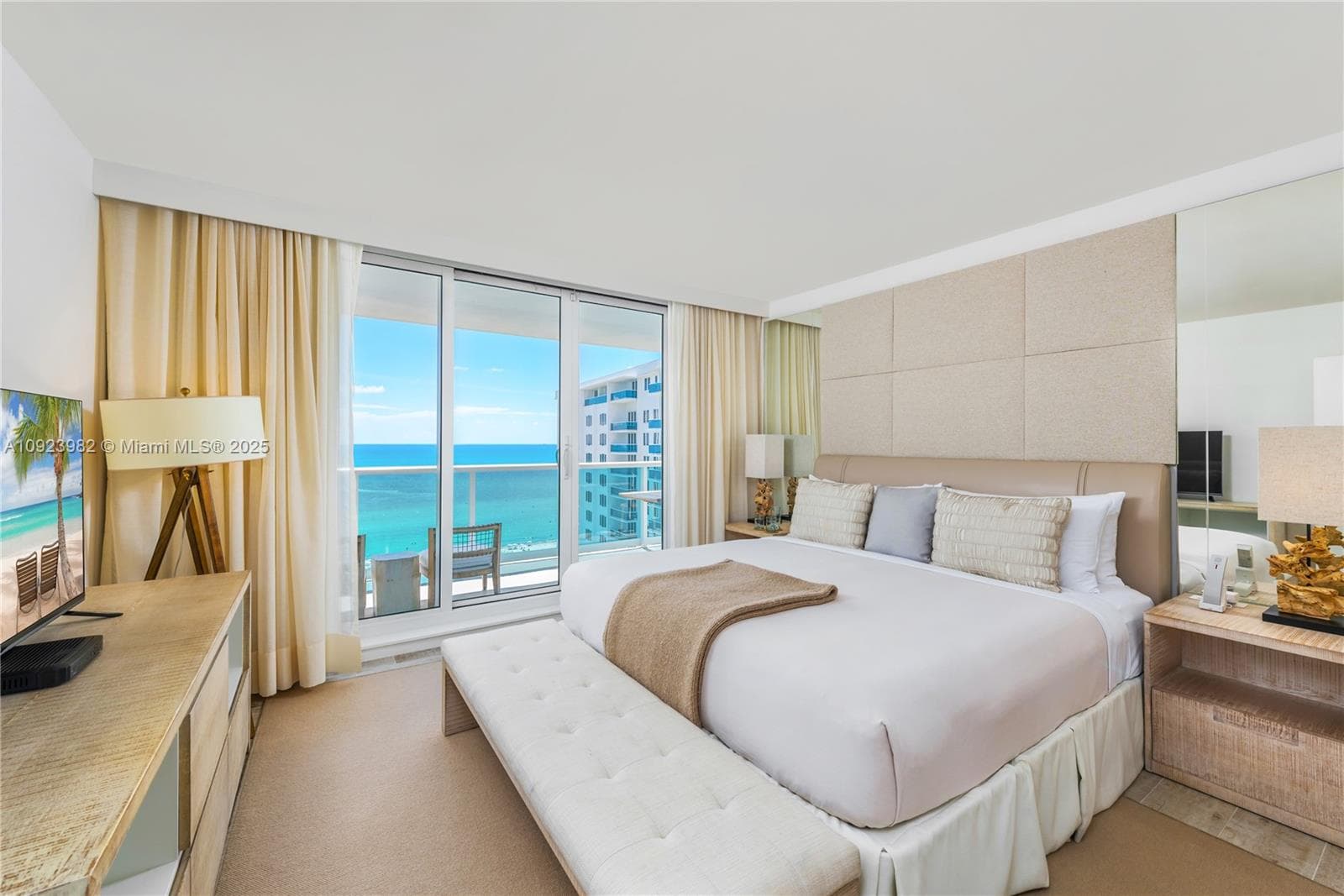 A10923982 — Miami Beach — 5