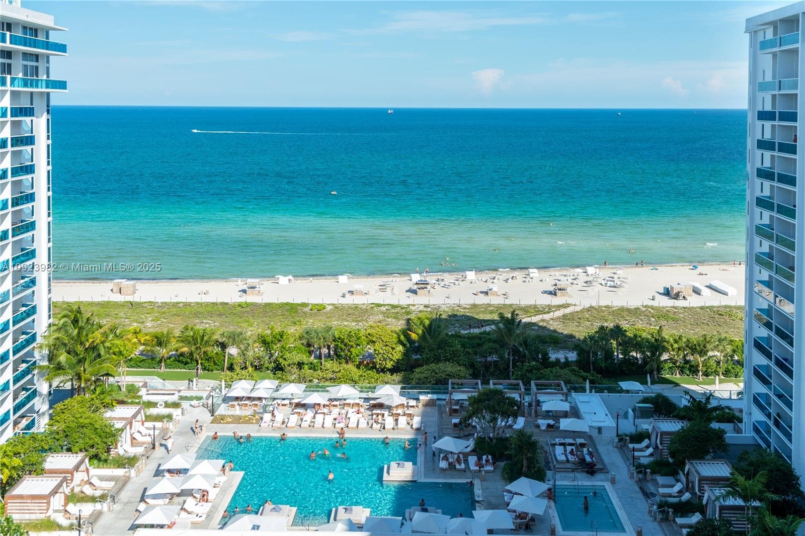 A10923982 — Miami Beach — 20