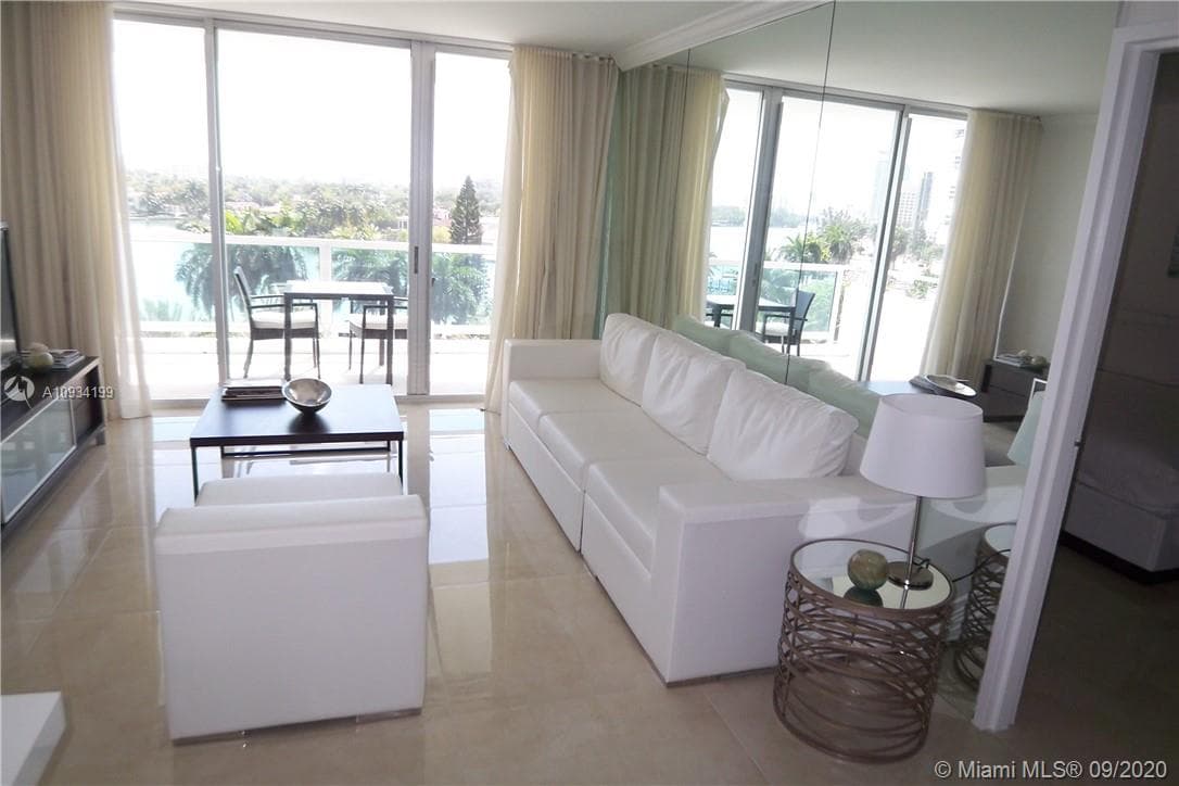 A10934199 — Miami Beach — 3