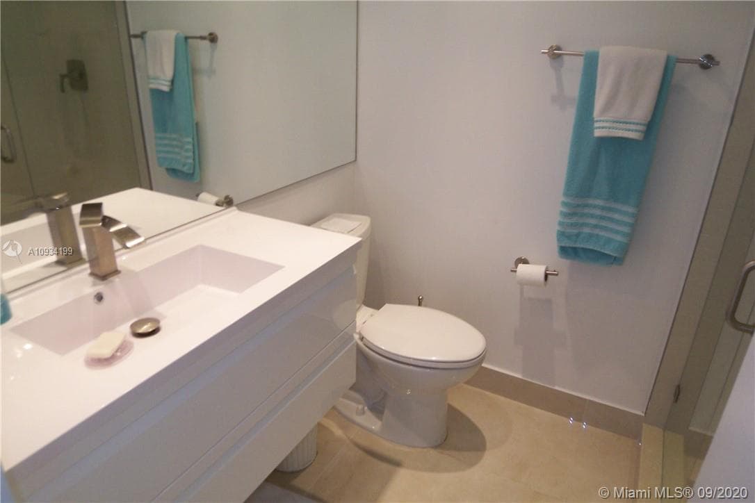 A10934199 — Miami Beach — 18