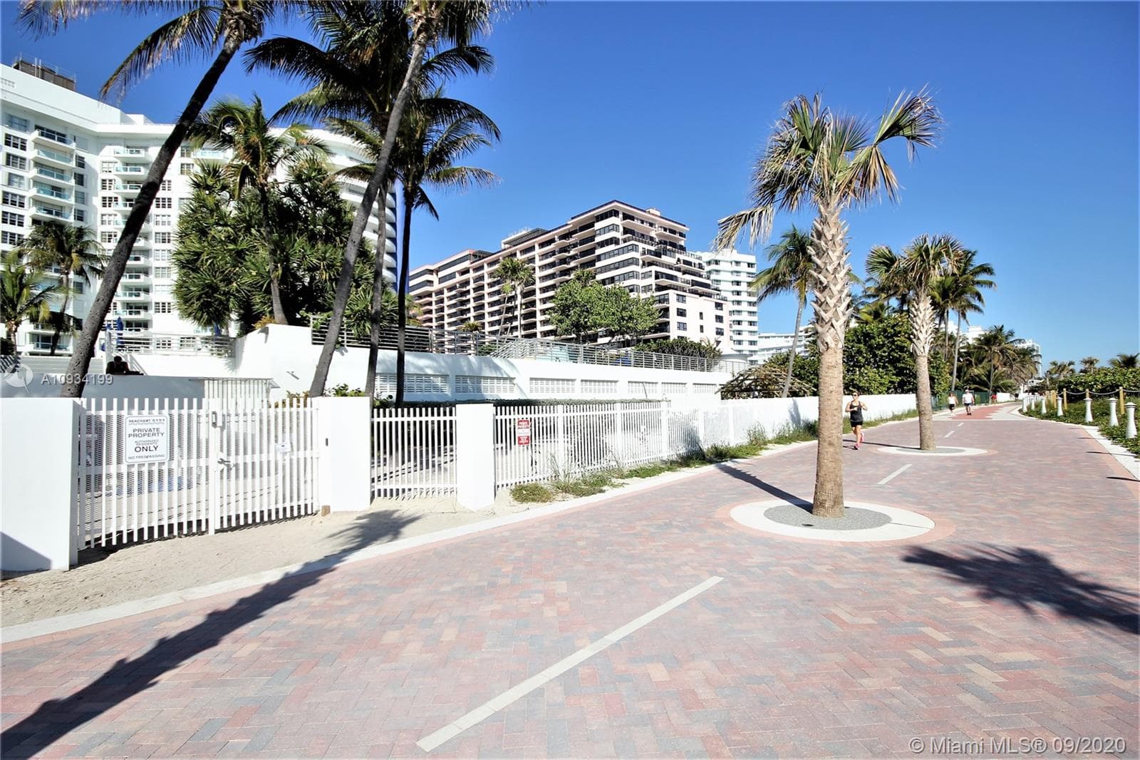 A10934199 — Miami Beach — 39