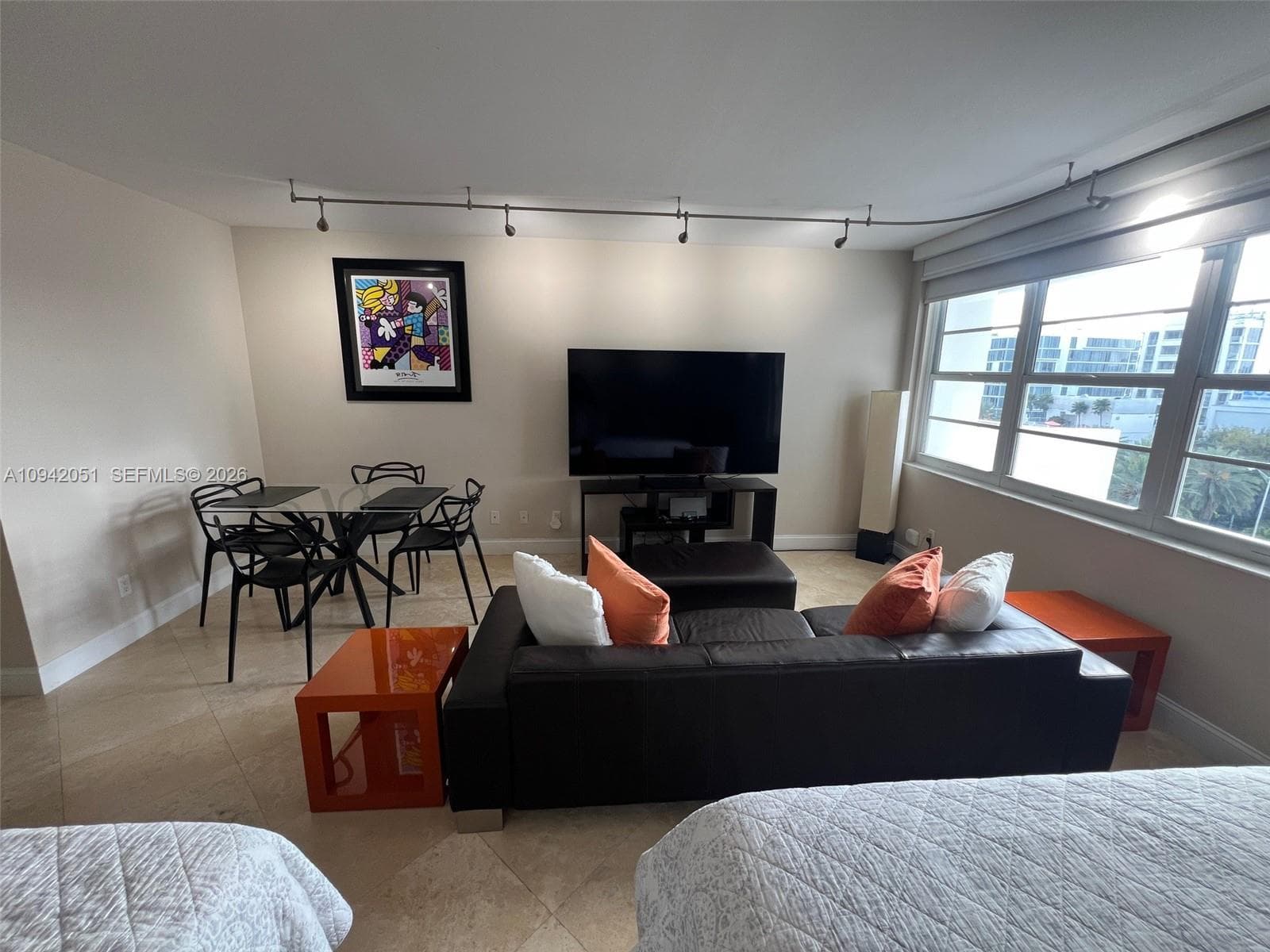 A10942051 — Miami Beach — 3