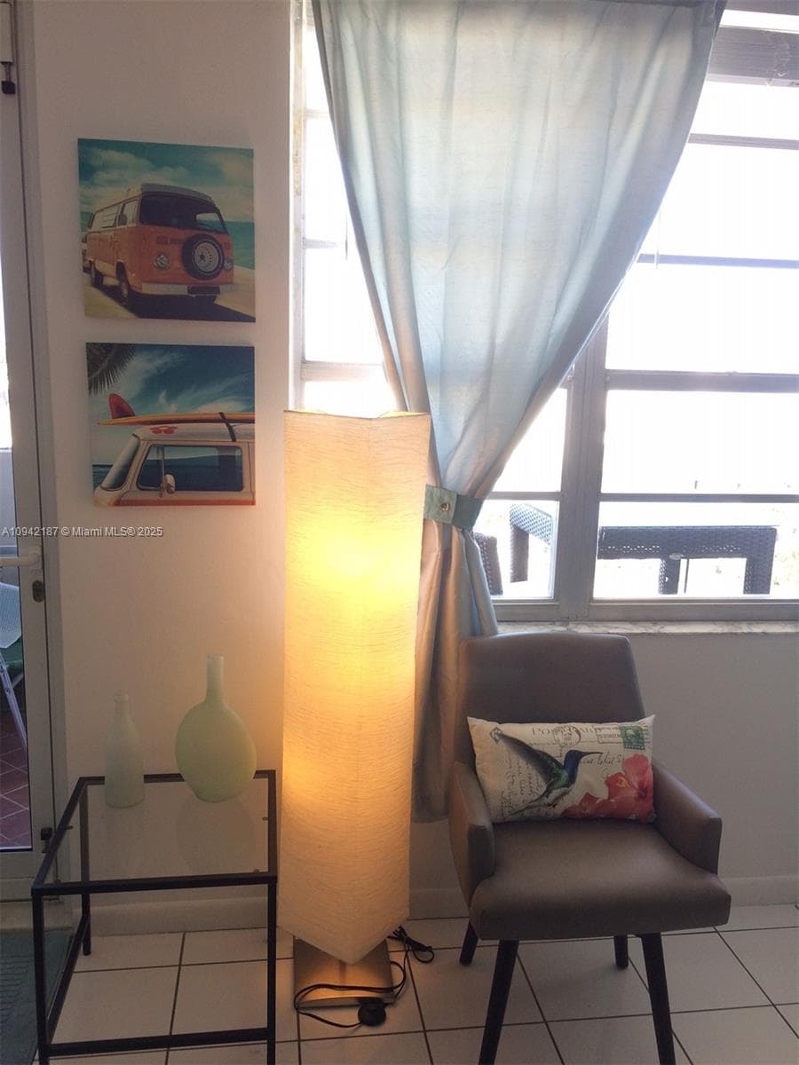 A10942187 — Miami Beach — 28