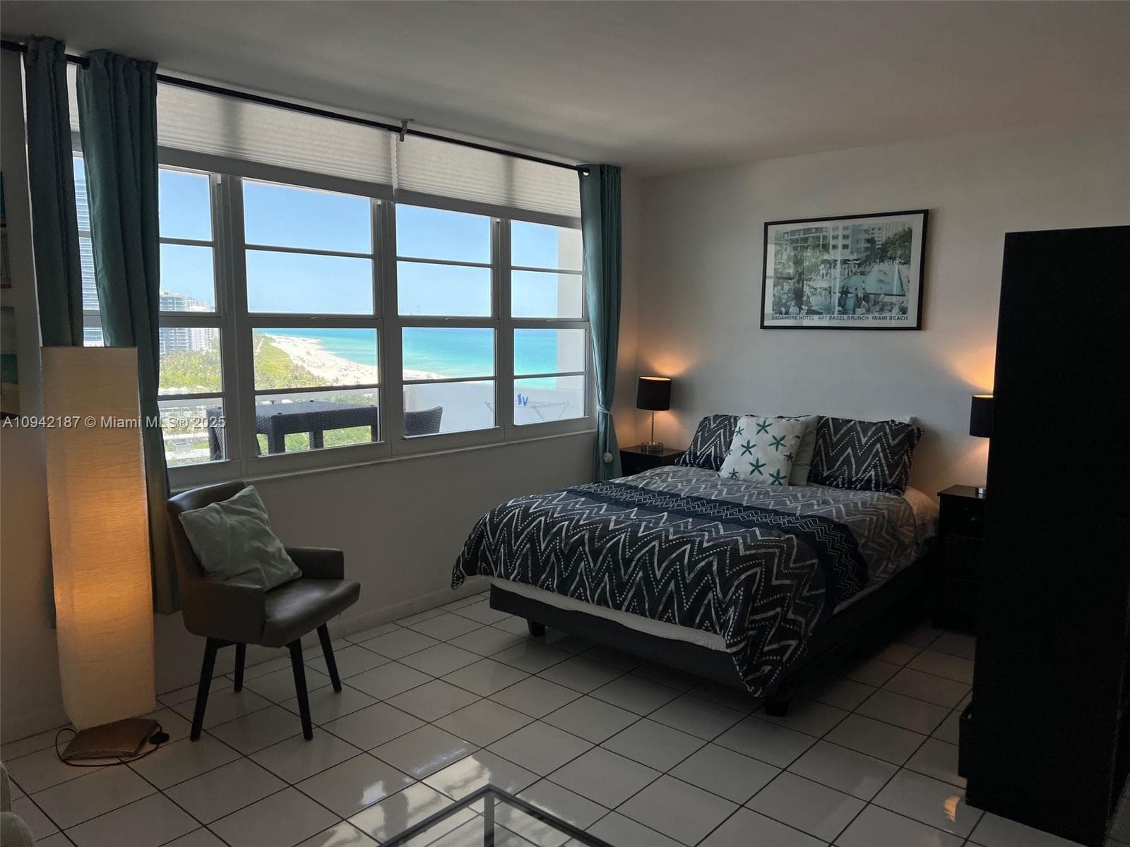 A10942187 — Miami Beach — 14