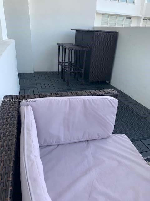 A10947614 — Miami Beach — 10