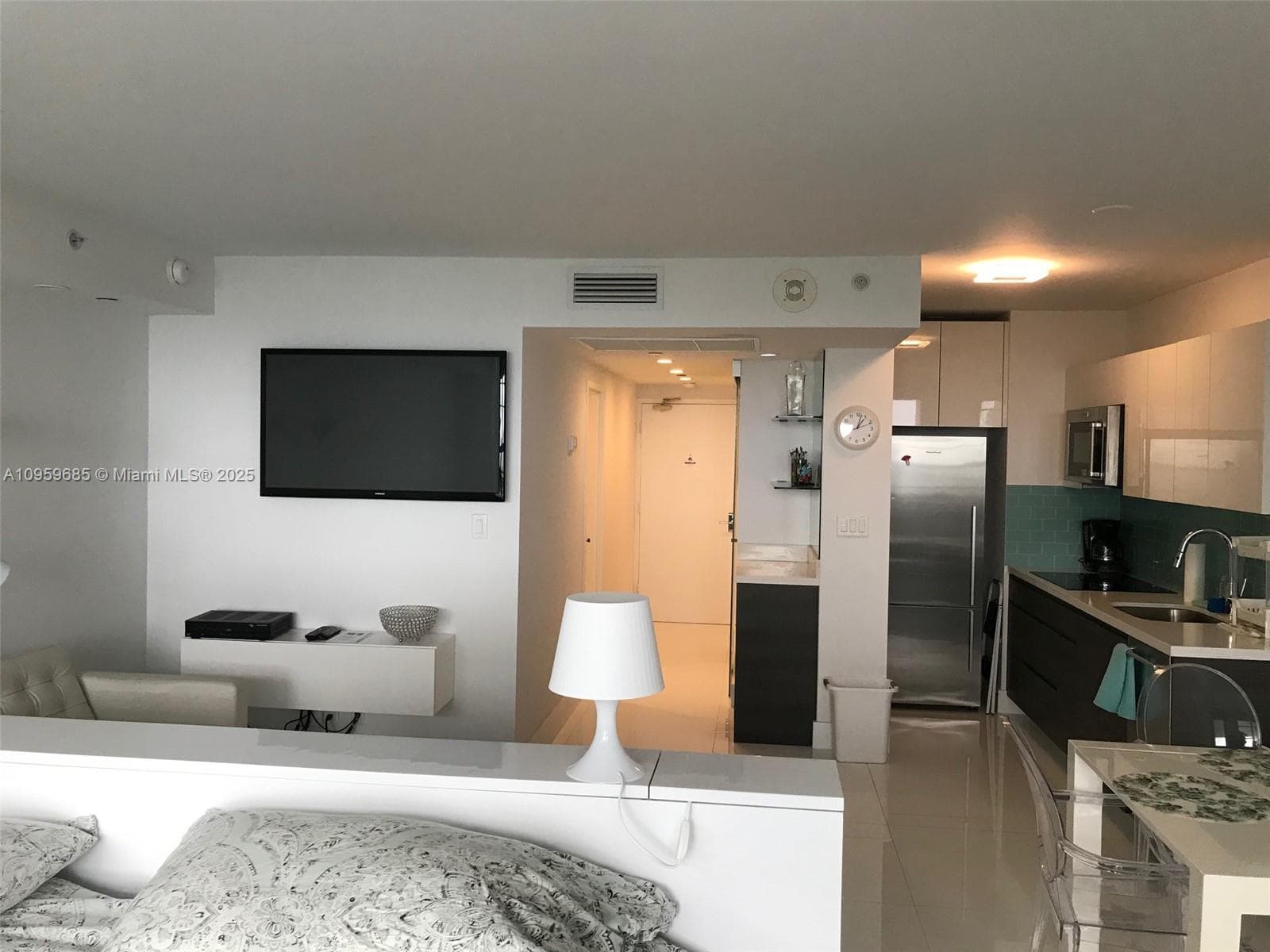 A10959685 — Miami Beach — 7