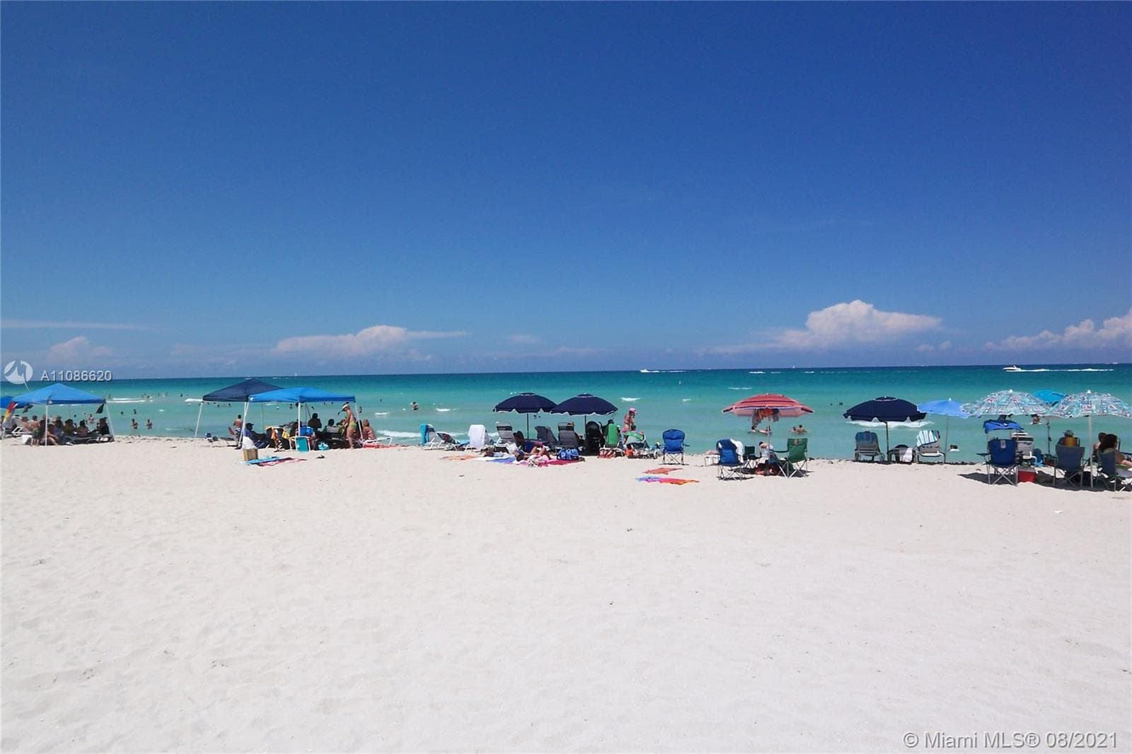 A11086620 — Miami Beach — 32