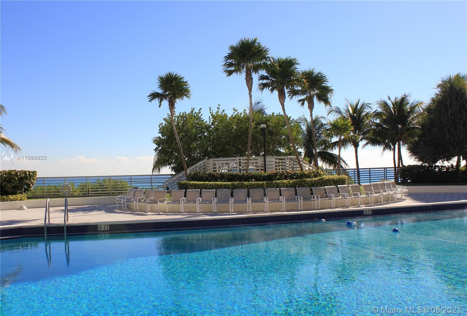 A11086620 — Miami Beach — 29