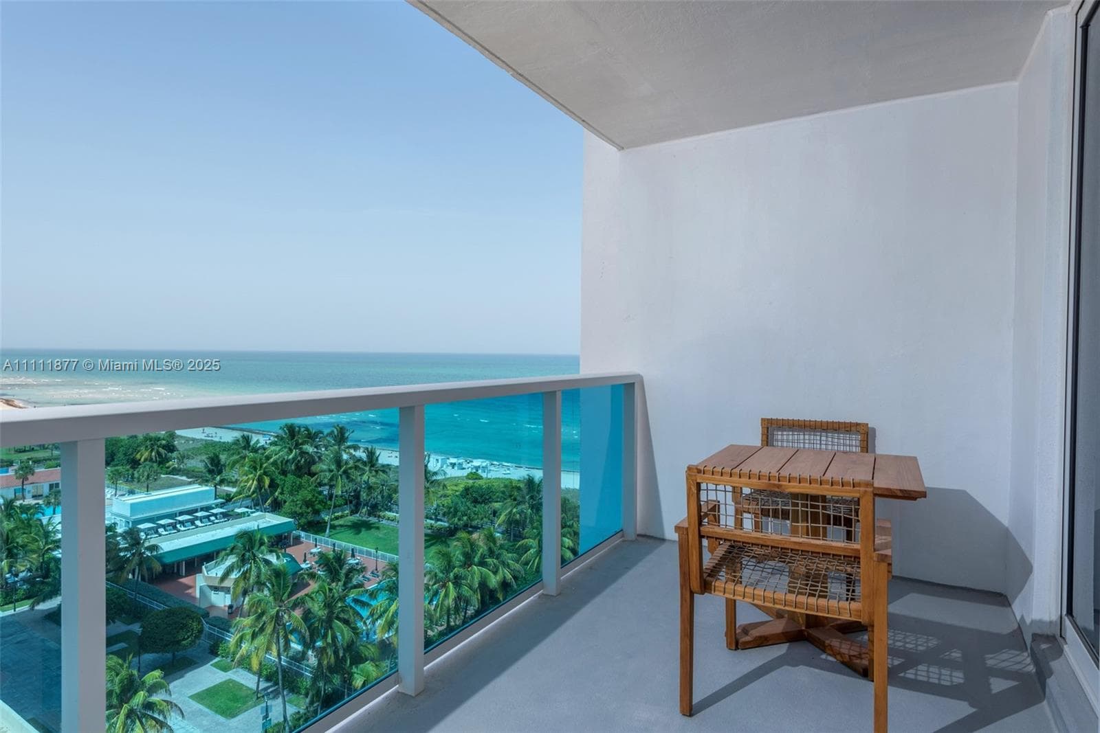 A11111877 — Miami Beach — 4