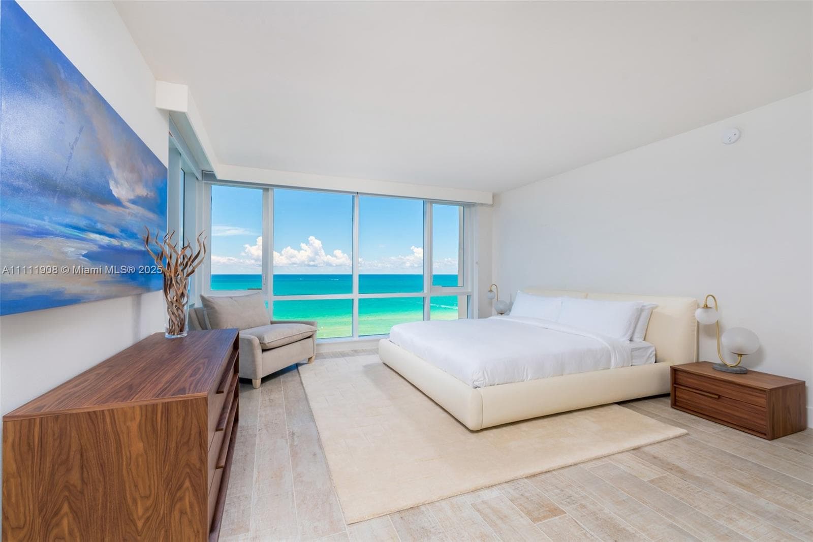 A11111908 — Miami Beach — 6