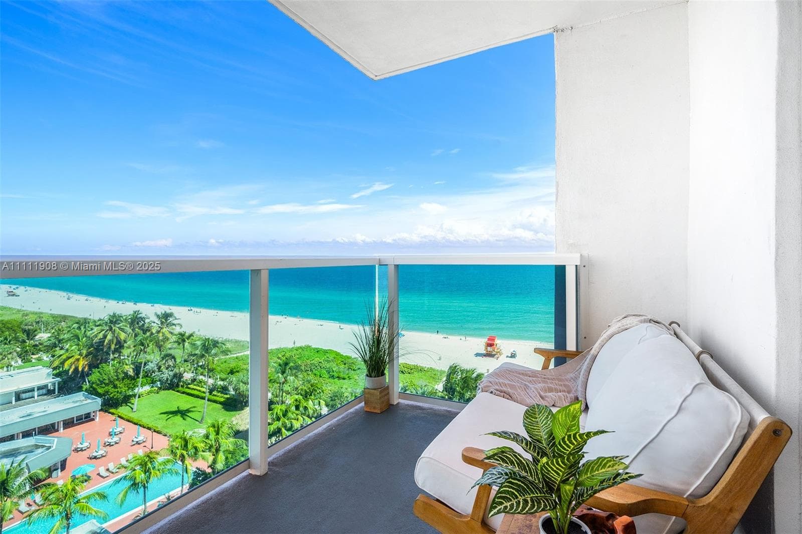 A11111908 — Miami Beach — 25
