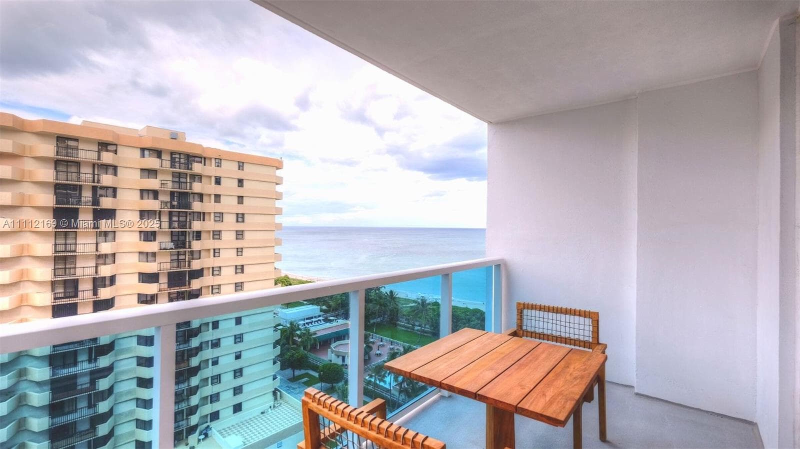 A11112169 — Miami Beach — 2