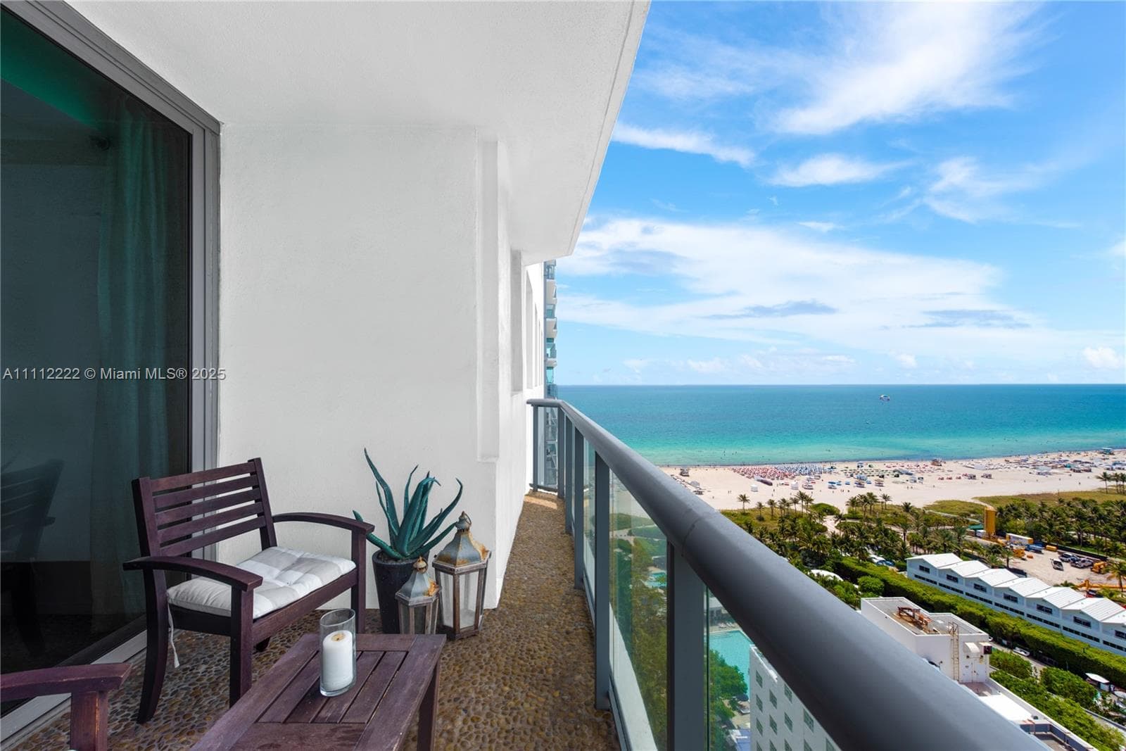 A11112222 — Miami Beach — 2