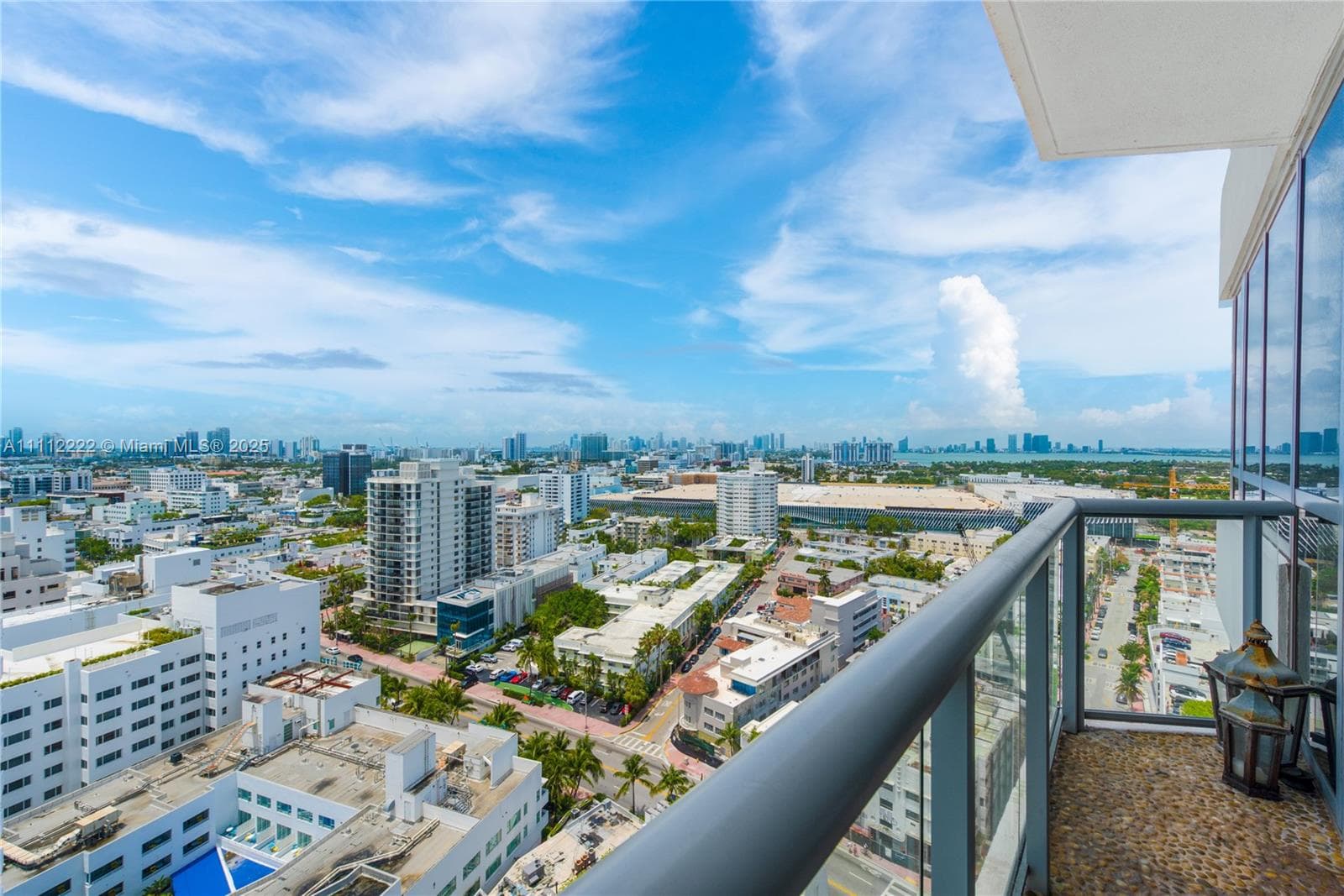 A11112222 — Miami Beach — 22