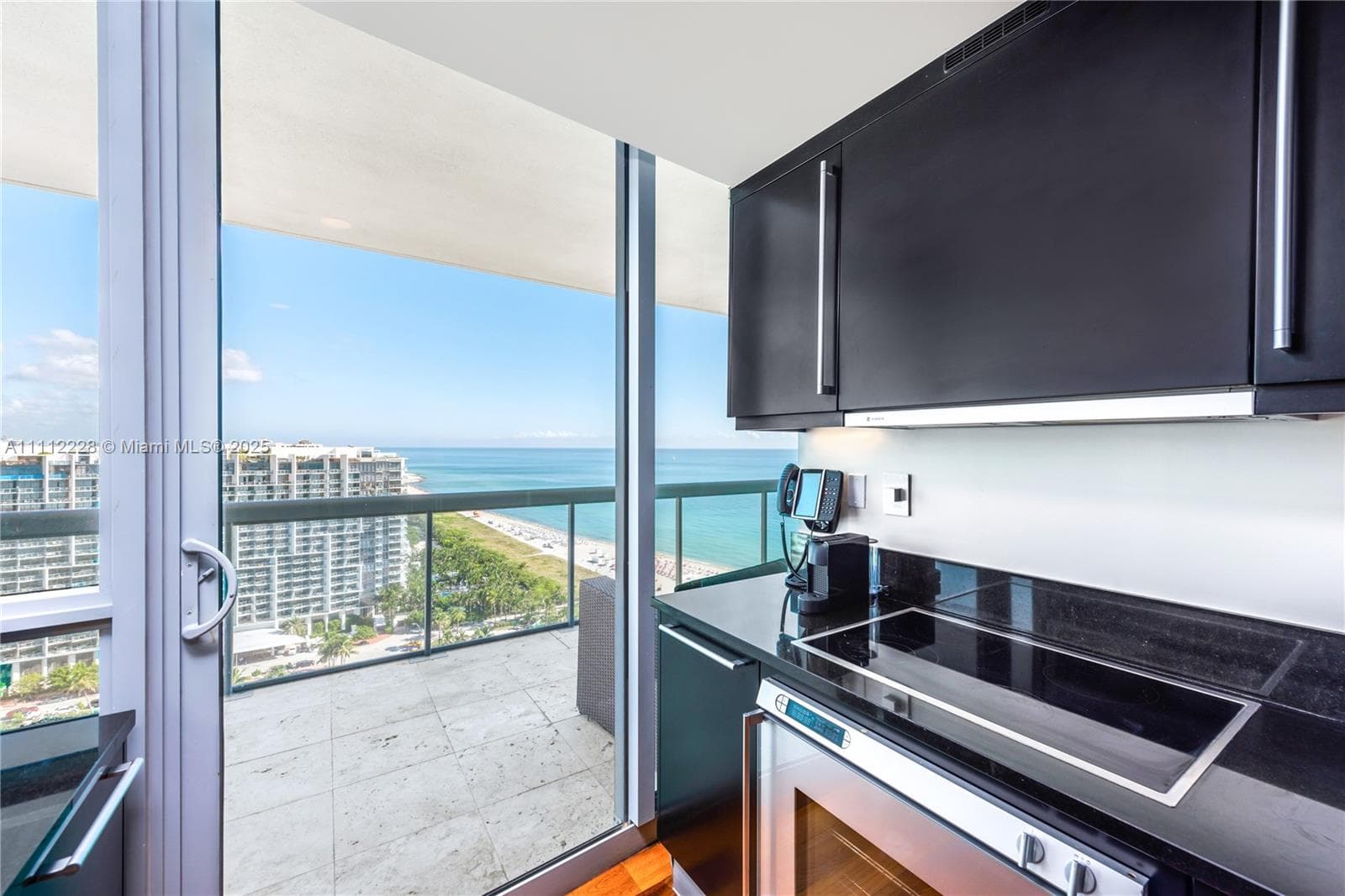 A11112228 — Miami Beach — 8