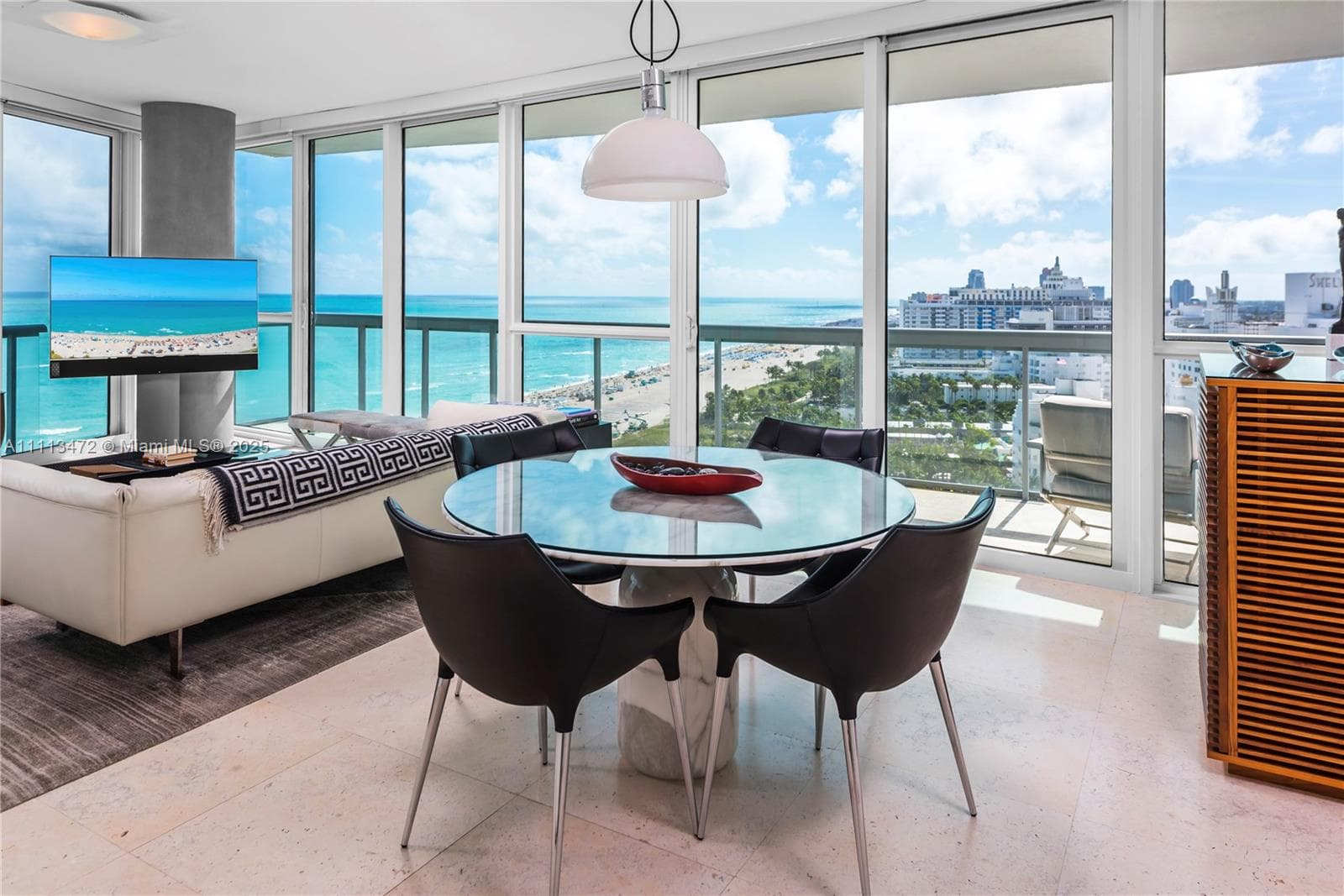 A11113472 — Miami Beach — 6
