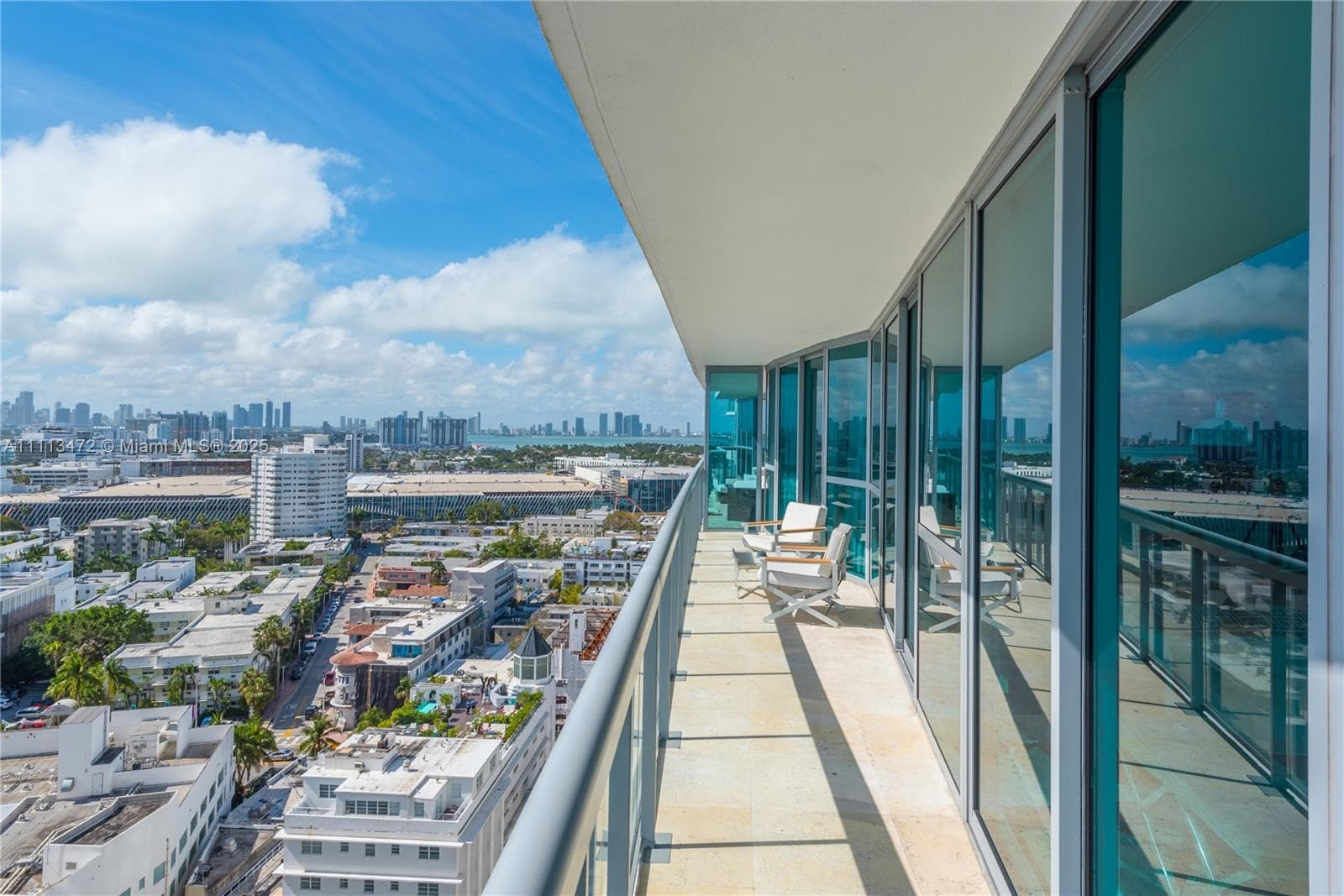 A11113472 — Miami Beach — 22