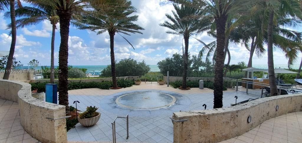 A11130808 — Miami Beach — 49