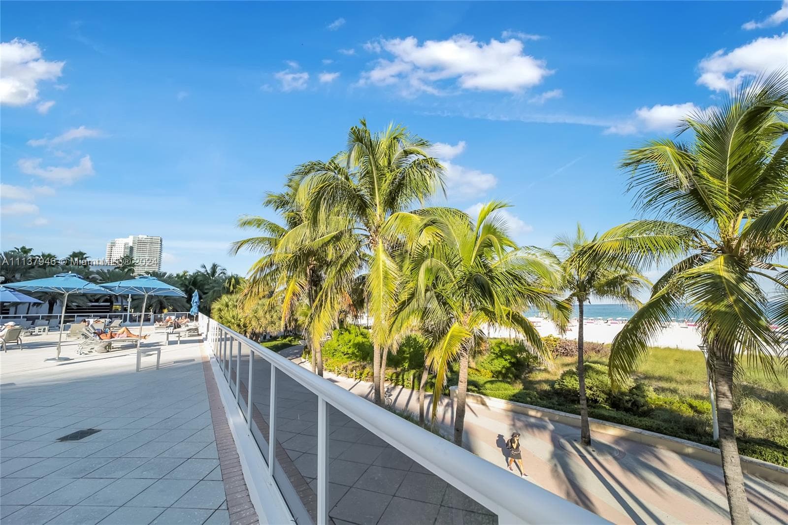 A11137946 — Miami Beach — 24