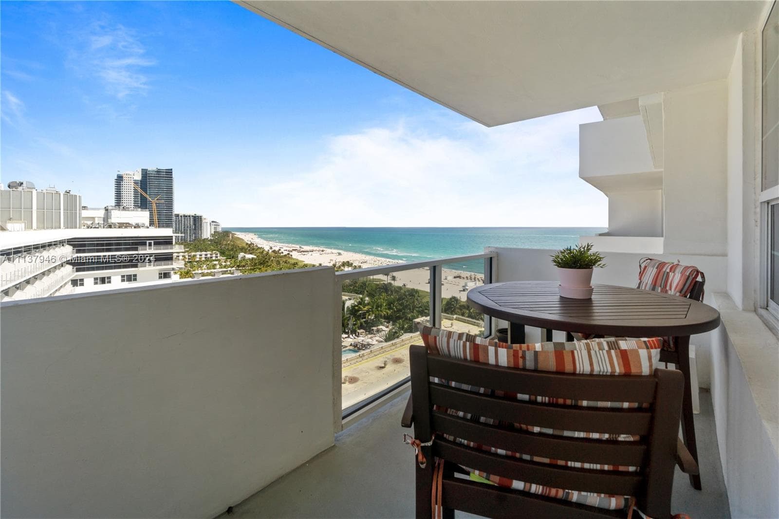 A11137946 — Miami Beach — 18