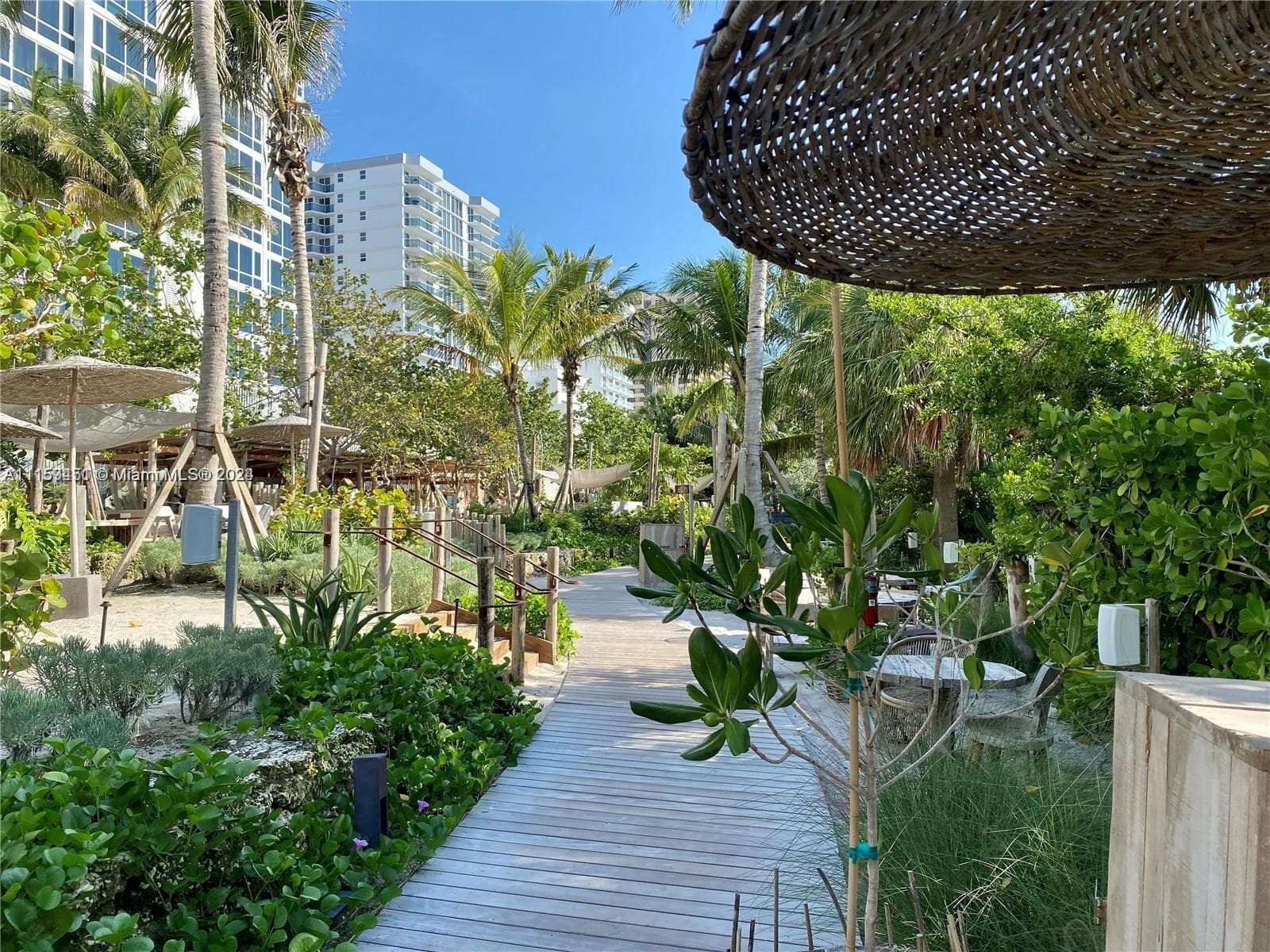 A11159451 — Miami Beach — 46
