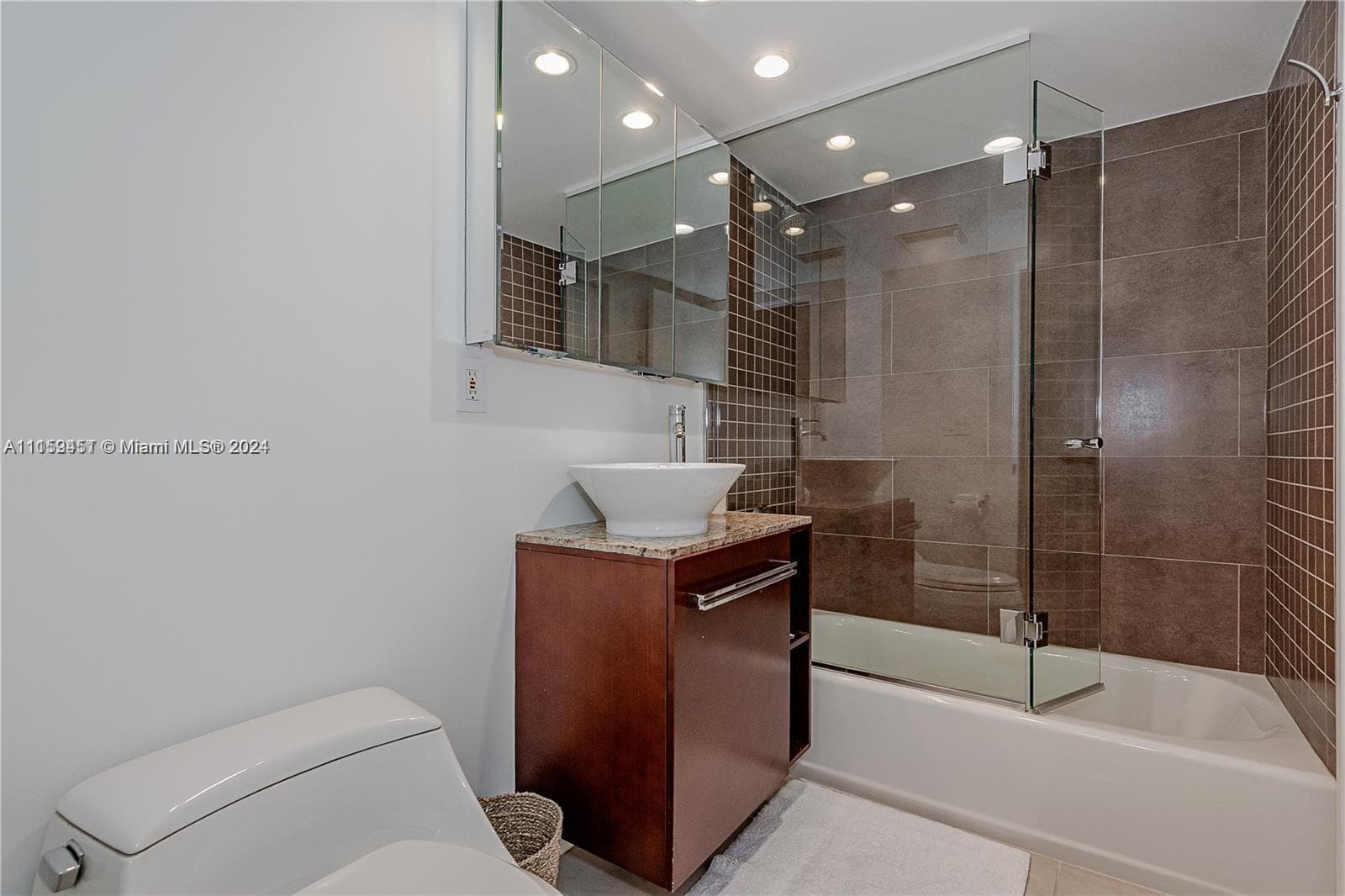 A11159451 — Miami Beach — 13