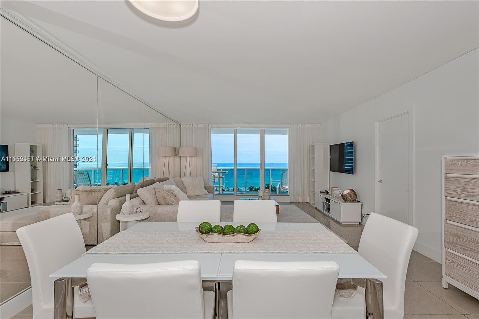 A11159451 — Miami Beach — 26