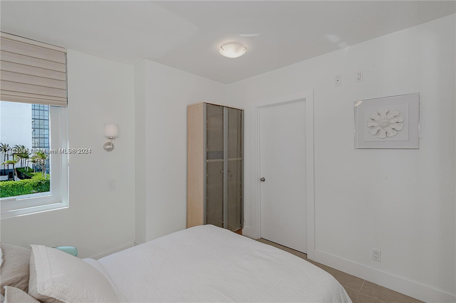 A11159451 — Miami Beach — 9