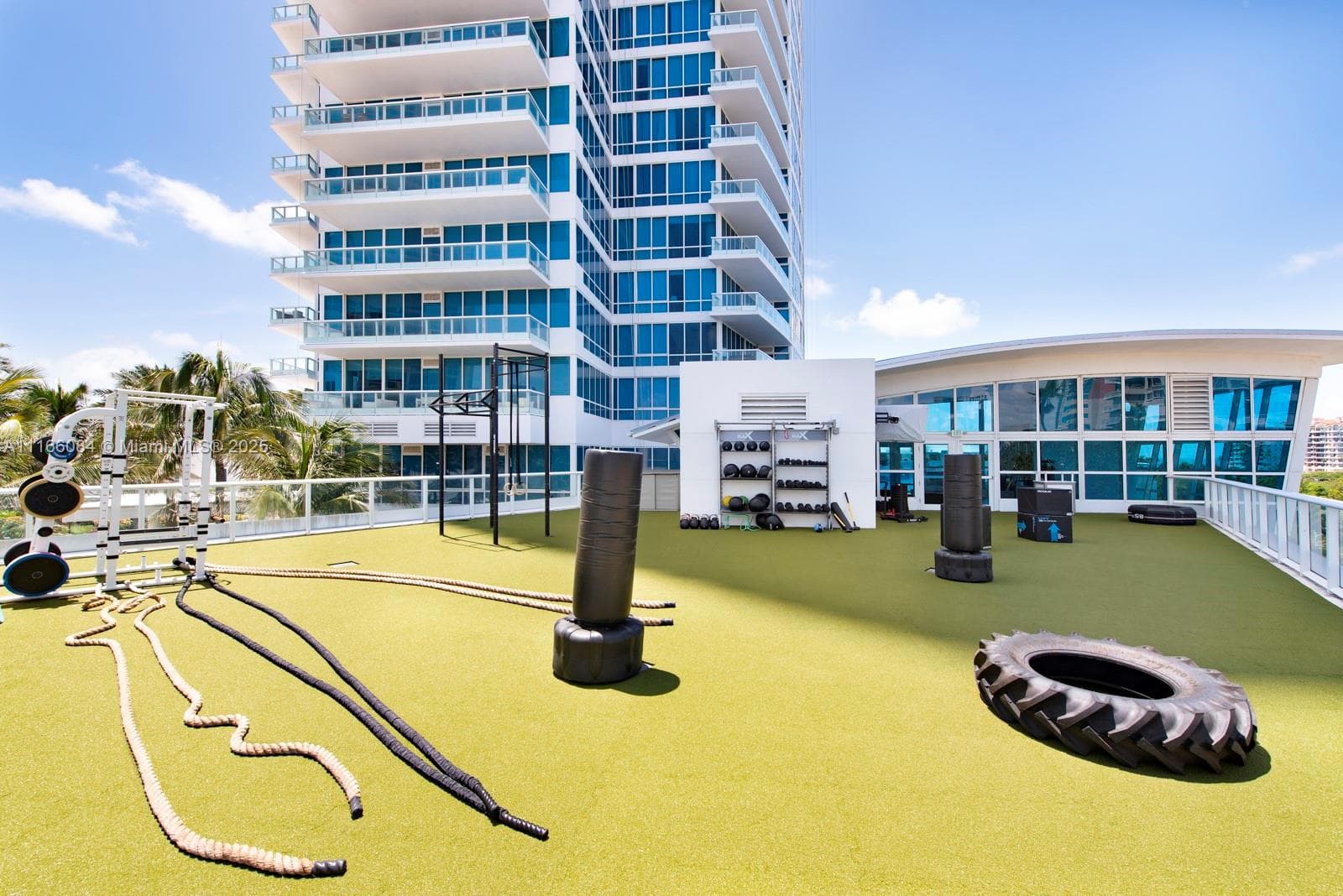 A11166084 — Miami Beach — 25