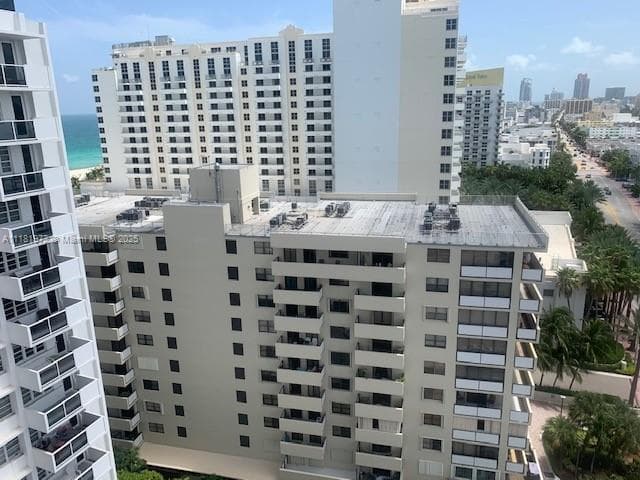 A11181972 — Miami Beach — 15