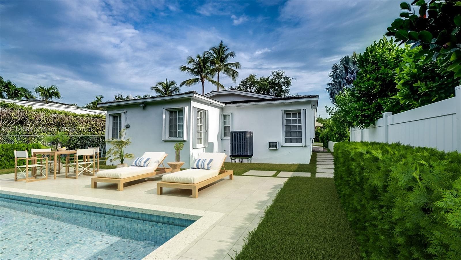 A11184594 — Miami Beach — 28