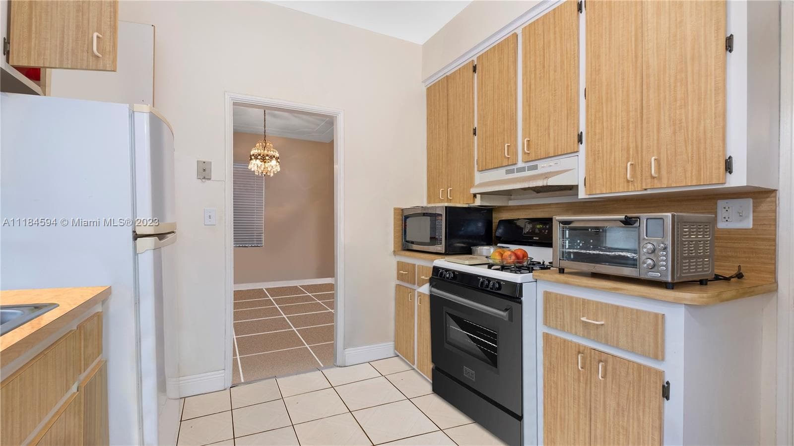 A11184594 — Miami Beach — 14