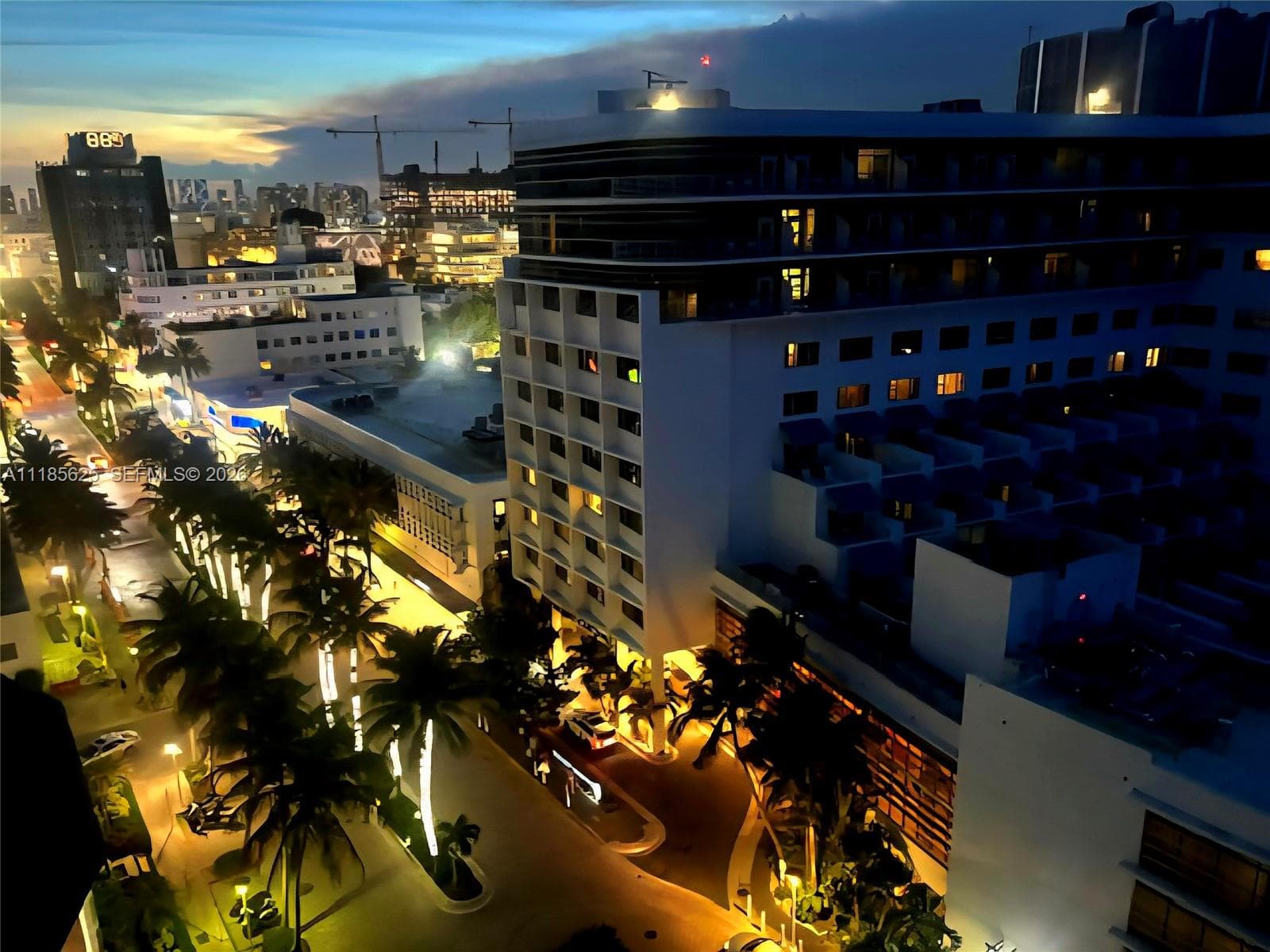 A11185625 — Miami Beach — 18
