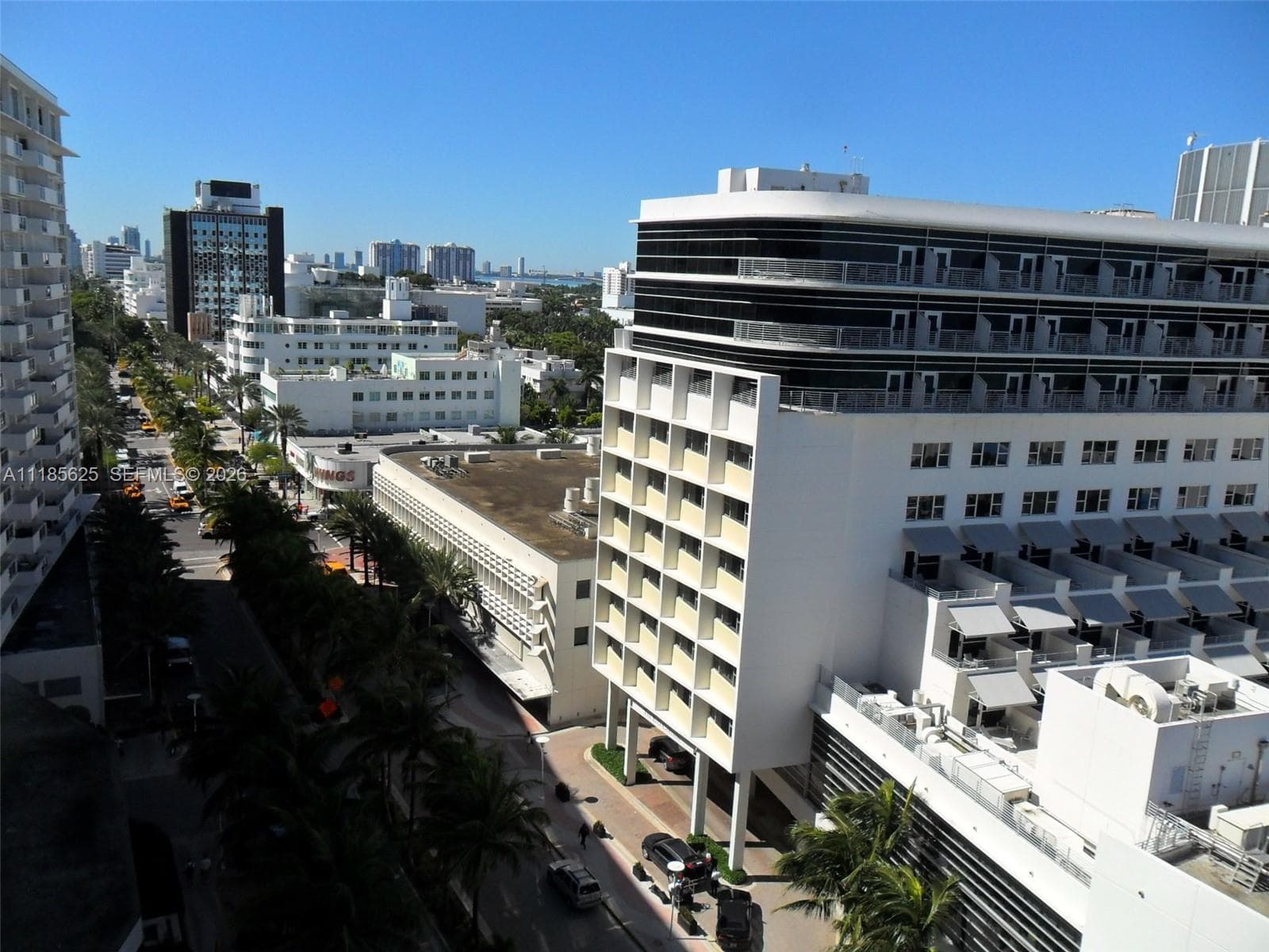 A11185625 — Miami Beach — 15