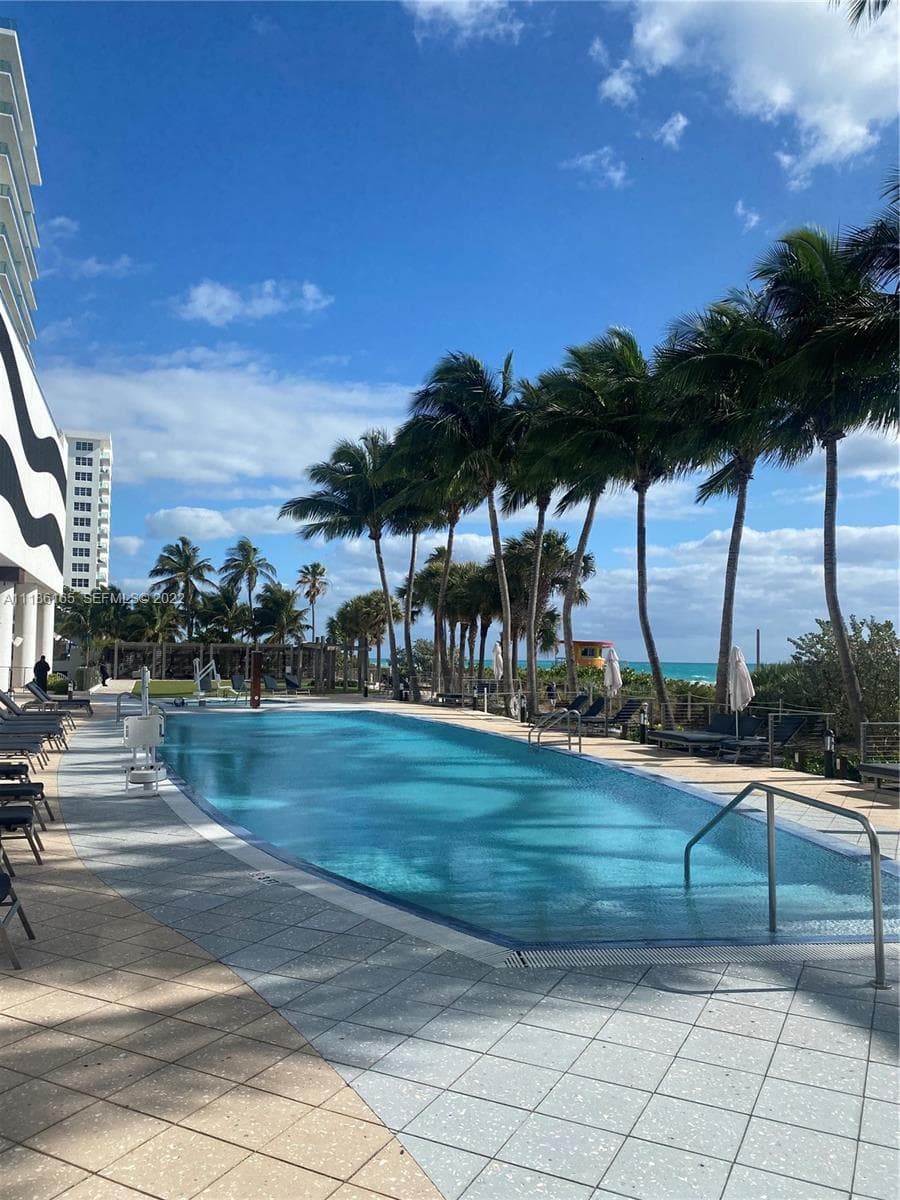A11186165 — Miami Beach — 23