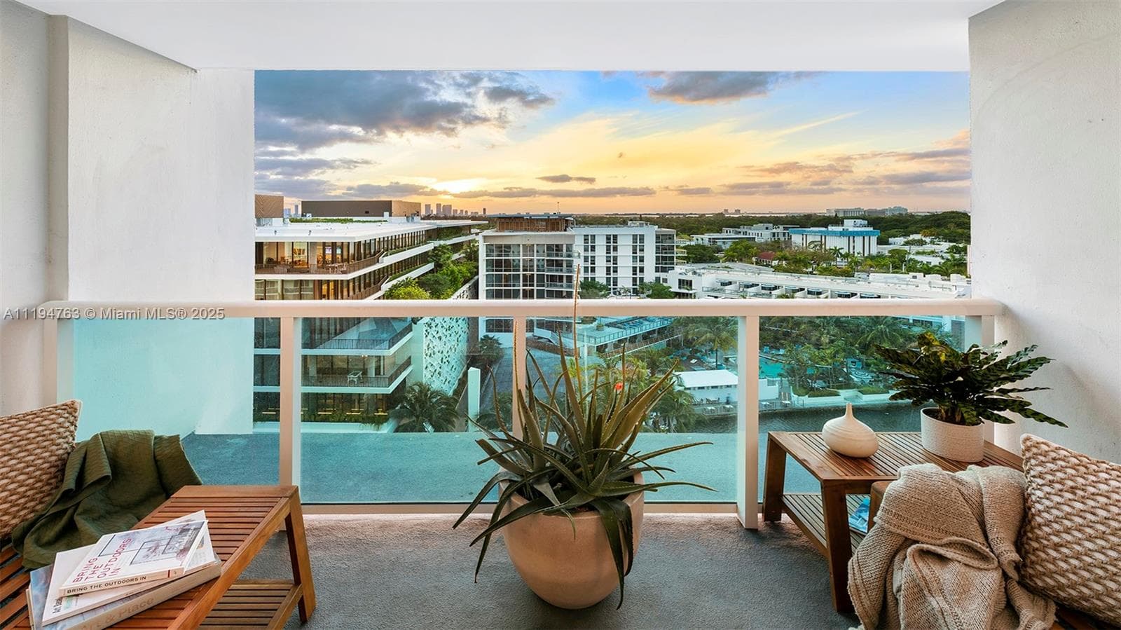 A11194763 — Miami Beach — 2