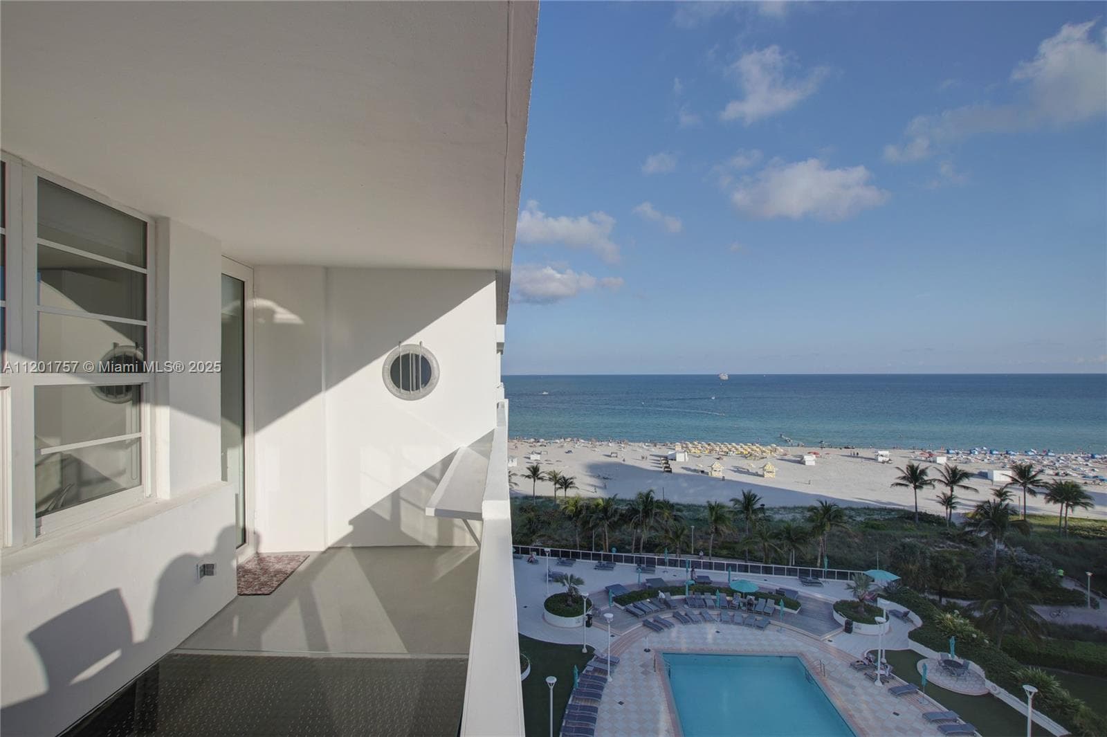 A11201757 — Miami Beach