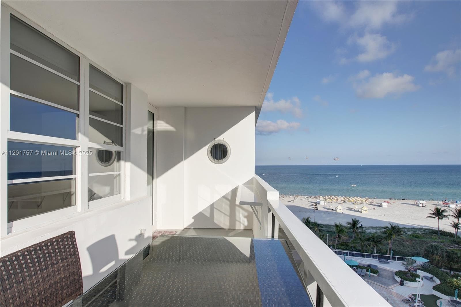 A11201757 — Miami Beach — 4