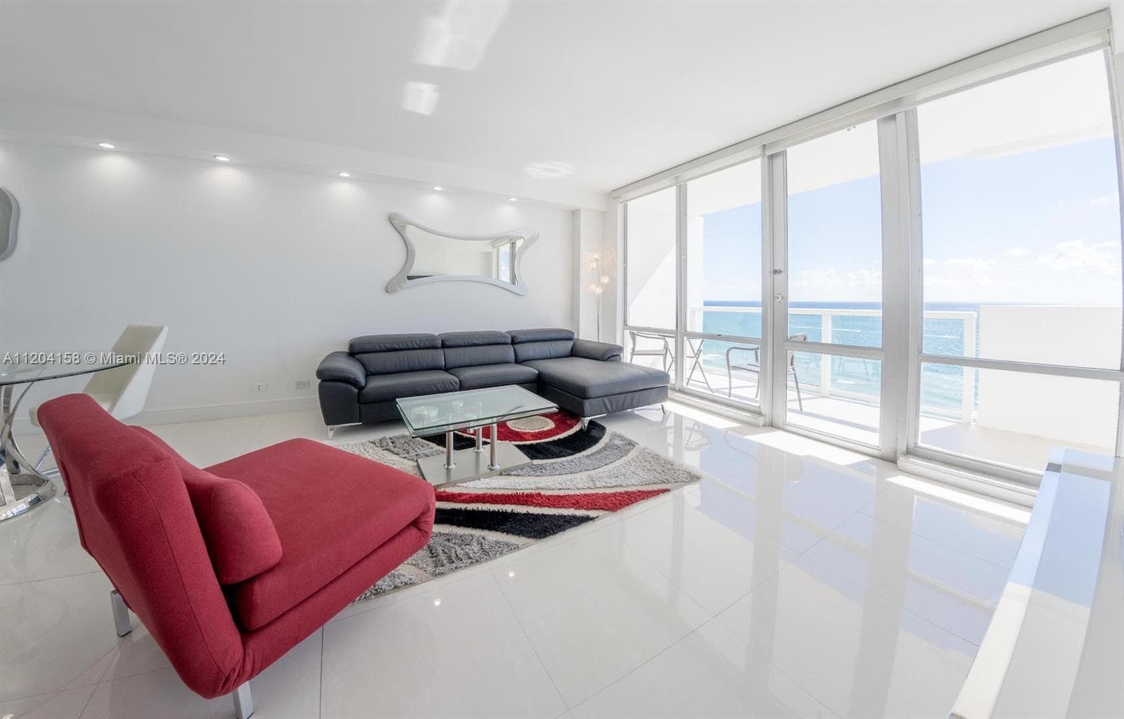 A11204158 — Miami Beach — 3