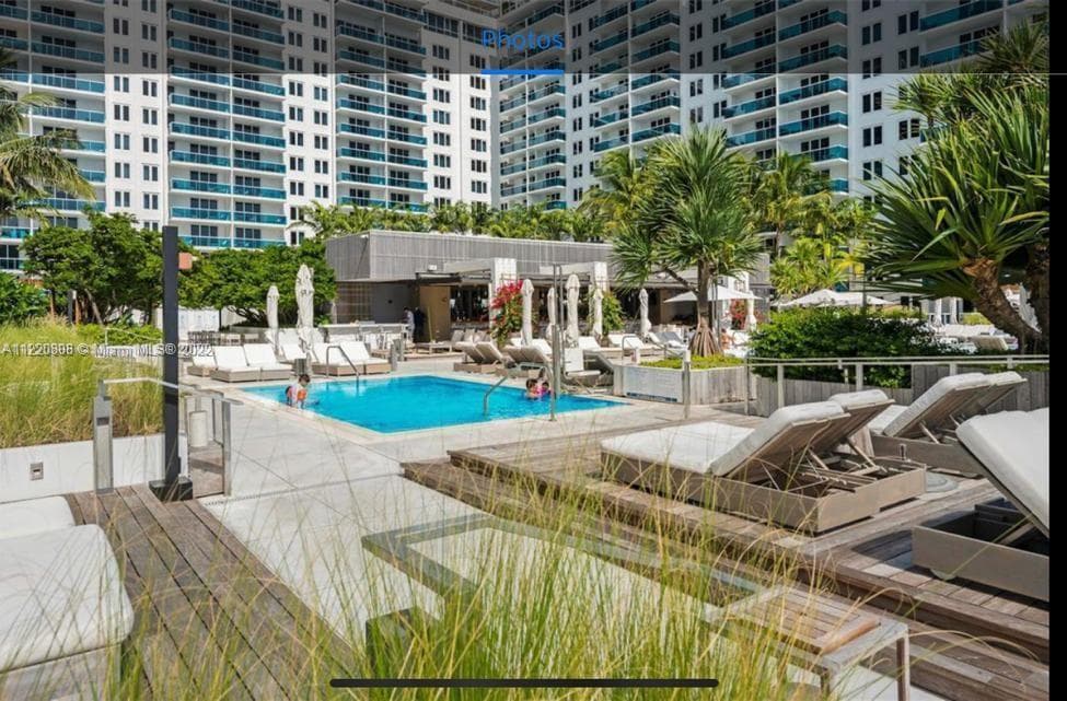 A11220808 — Miami Beach — 23