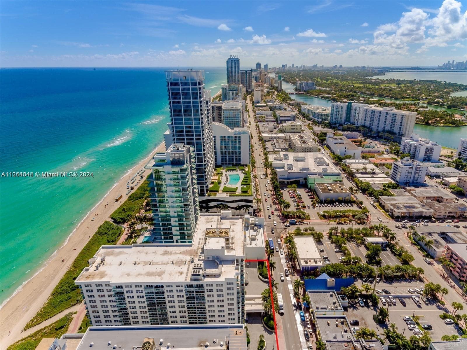A11244344 — Miami Beach — 30